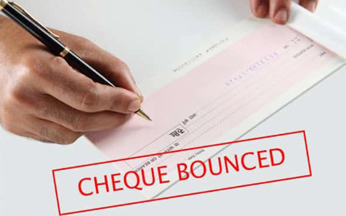 चेक बाउंस, जाने क्यों होता है, ऐसा होने पर कितने दिनों की सज़ा और जुर्माना का प्रावधान है