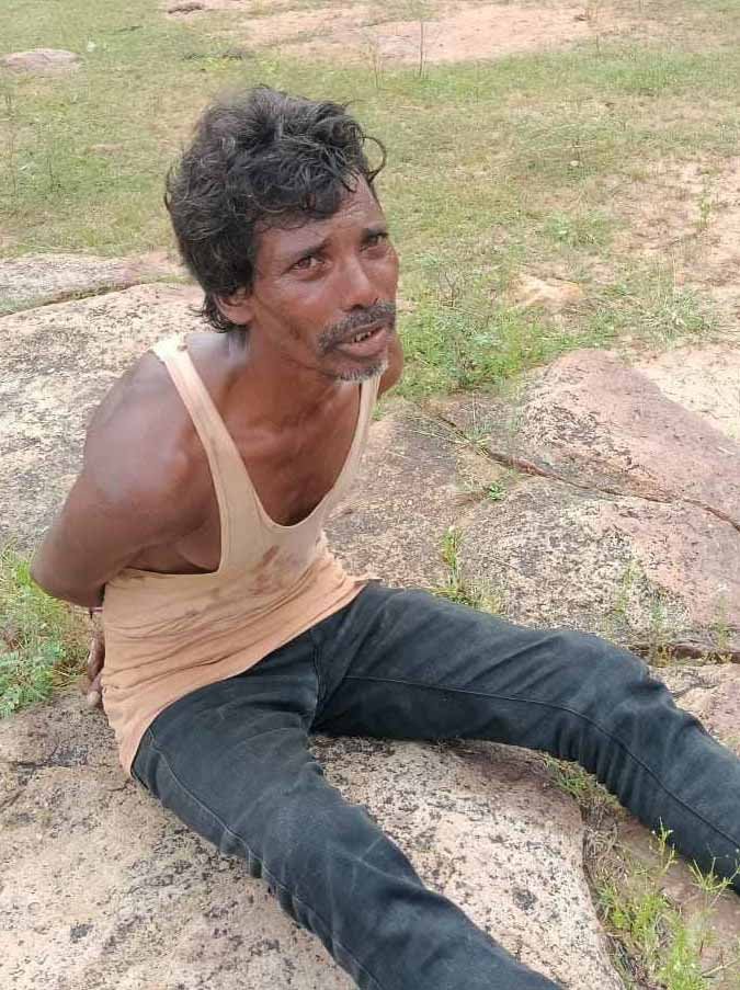 छत्तीसगढ़ में एक दलित के साथ मॉब लिंचिंग, मुक्तिधाम के पास पड़ी मिली लाश, शरीर पर चोट के निशान, सरपंच का पति समेत 4 गिरफ्तार 2 दलित के साथ मॉब लिंचिंग