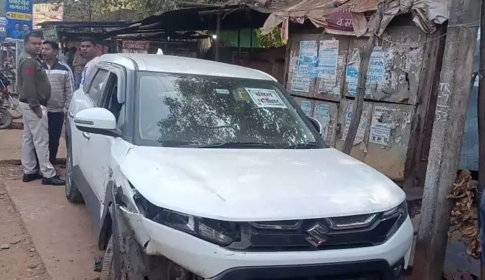 कार ने बाइक को मारी ठोकर, 2 मासूम बच्चों की दर्दनाक मौत, आक्रोशित ग्रामीणों ने किया चक्काजाम