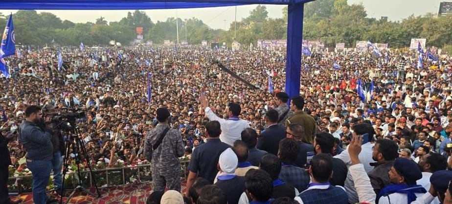 भीम आर्मी की संवैधानिक अधिकार बचाओ रैली में उमड़ा जनसैलाब