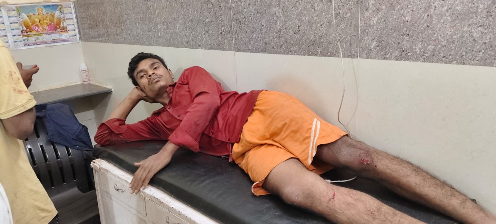 पामगढ़ में अनियंत्रित होकर पलटी कार