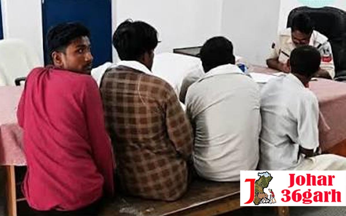 पति के सामने ही 4 लोगों ने पत्नी के साथ किया गैंगरेप, बाजार से लौटने के दौरान दिया घटना को अंजाम, क्षेत्र में मचा हड़कंप