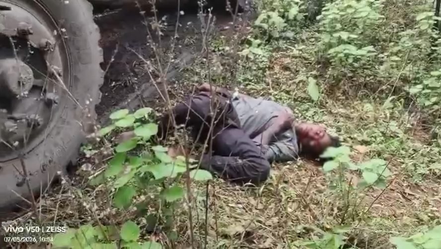 तेज रफ्तार ट्रक ने बाइक सवार तीन युवकों को रौंदा, दो युवकों की मौके पर ही मौत, एक युवक की हालत नाजुक, चालक वाहन छोड़कर फरार